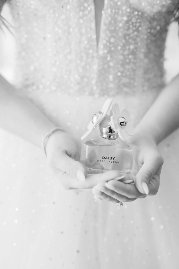 bride's perfume, daisy by marc jacobs